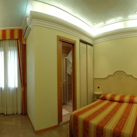 Locanda Zabotto Campagna Lupia Ngoại thất bức ảnh